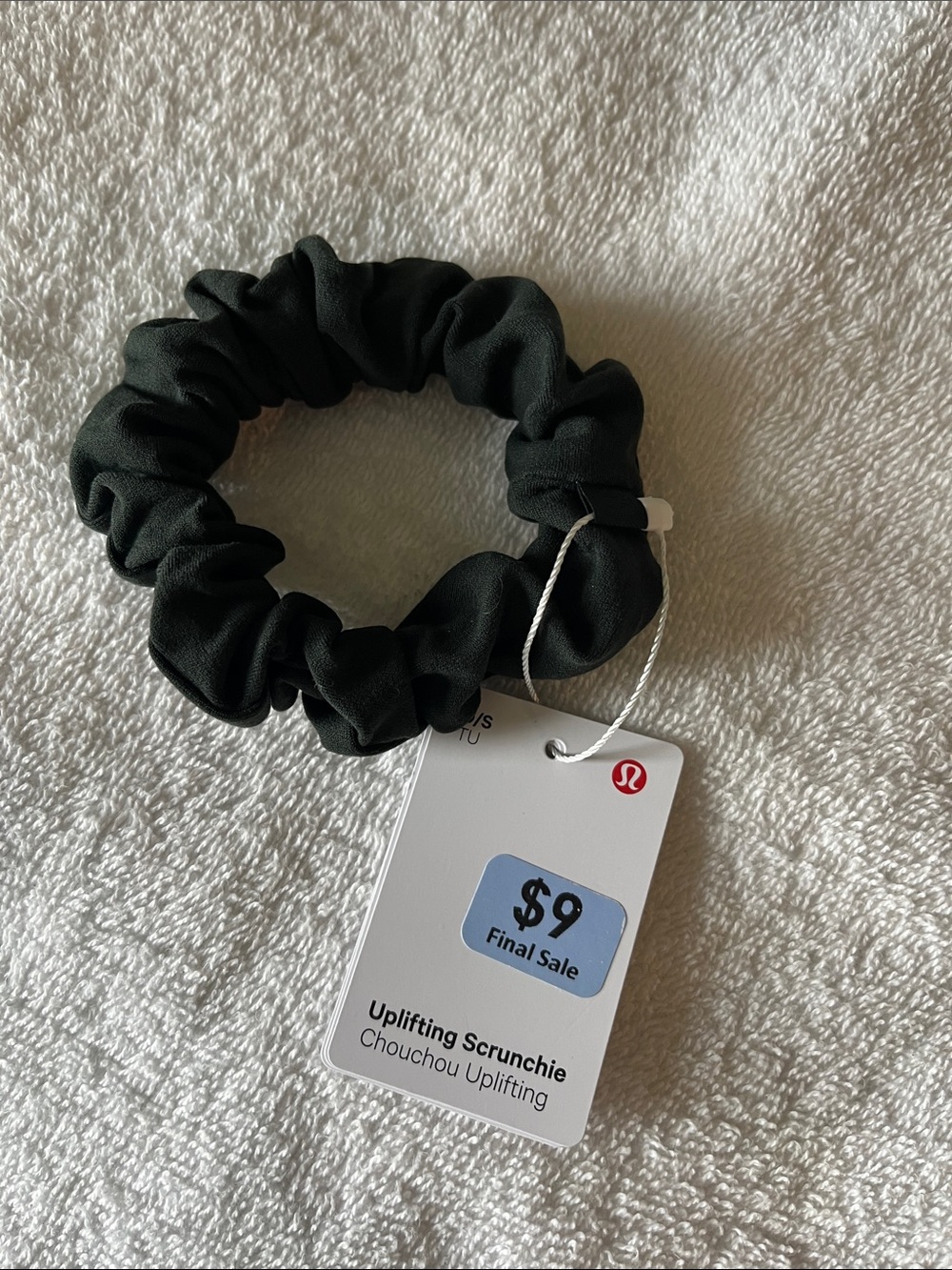 🆕 Lululemon Uplifting Scrunchie, Rainforest Green